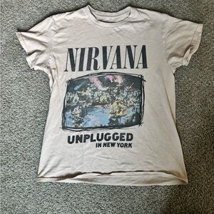 Nirvana Unplugged in New York Tan Album Graphic T-Shirt Size M